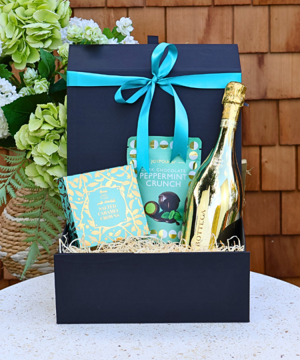 Golden Prosecco Celebration
