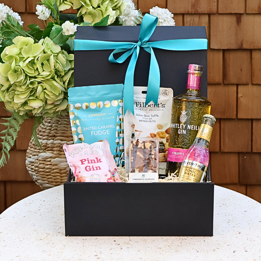 The Pineapple Gin & Treats - Image 5